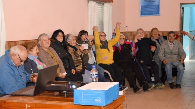 Adultos mayores participaron del seminario "Autoconocimiento y Meditación" 